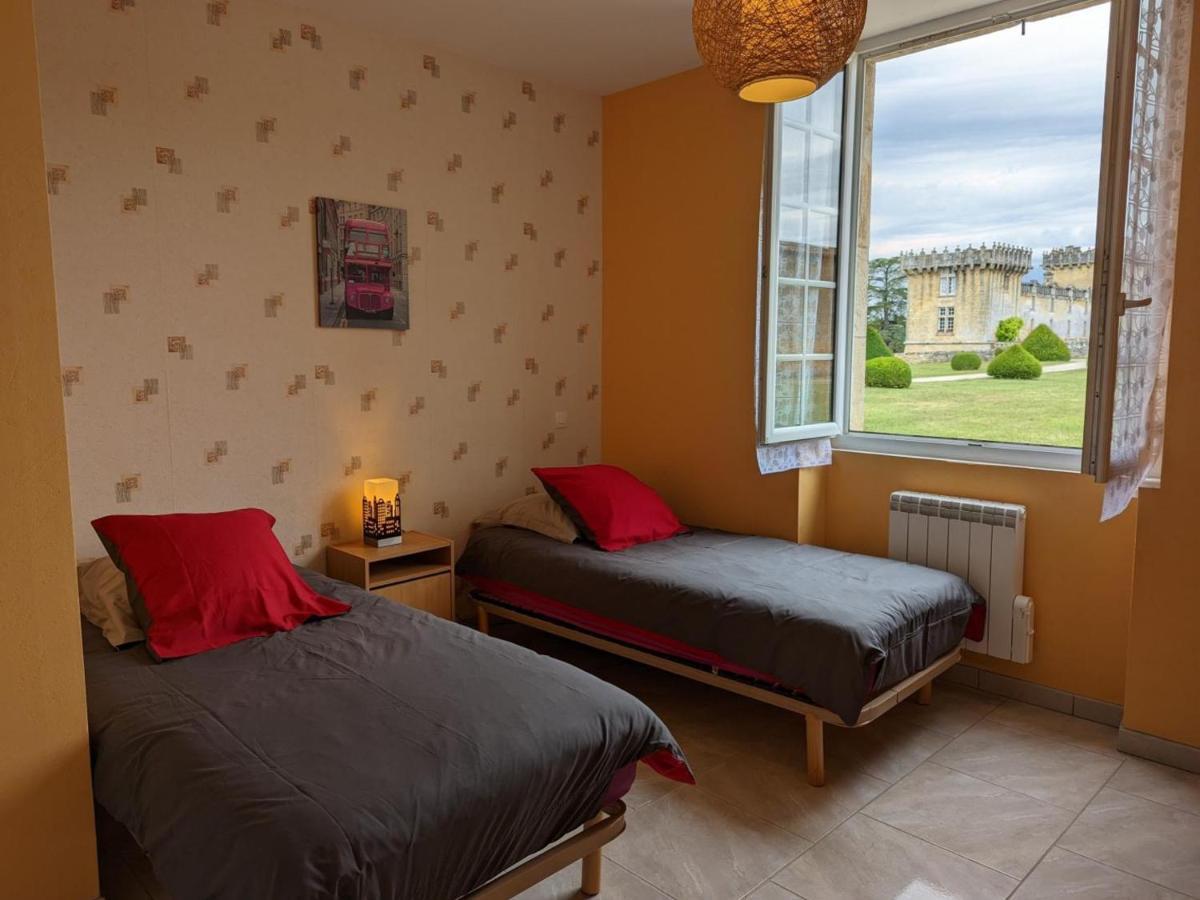 Gite Charmant Au Coeur D'Un Chateau Historique Avec Parc, Proche De Cognac, Ideal Famille Et Nature - Fr-1-653-167 Cherves-de-Cognac Экстерьер фото